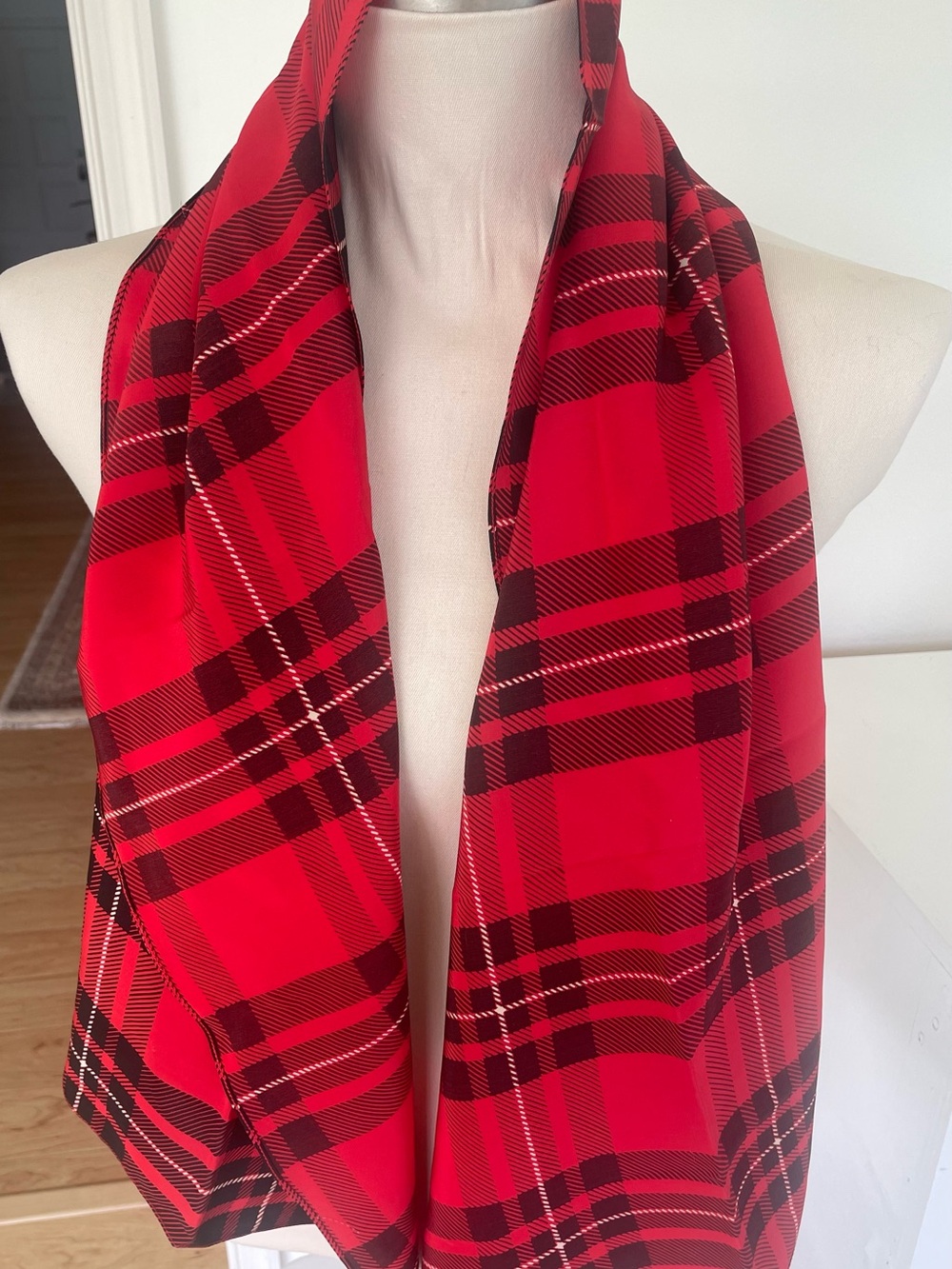 Red and Black Tartan Plaid Scarf  Silky Feel 15x 55 inches   EUC